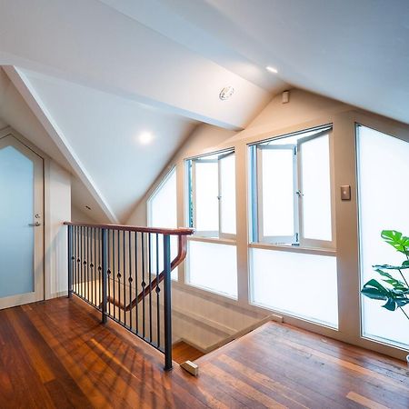 Quiet Private Studio In Strathfield With Kitchenette And Private Bathroom 3Min To Station Sleeps 6 シドニー エクステリア 写真