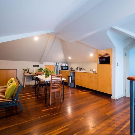 Quiet Private Studio In Strathfield With Kitchenette And Private Bathroom 3Min To Station Sleeps 6 シドニー エクステリア 写真
